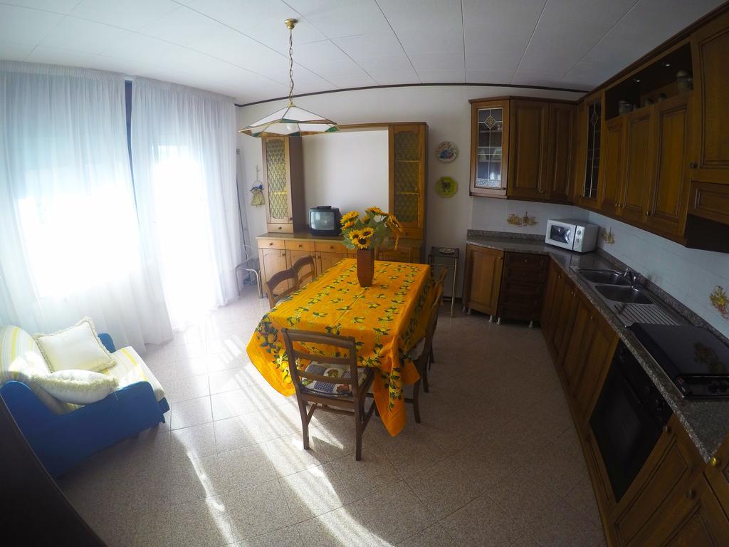 Caorle Economy Apartments Room photo